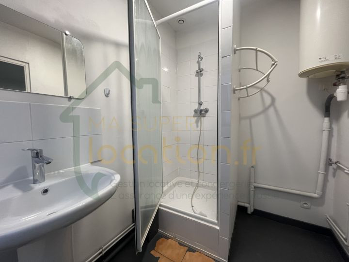 
                                                Location
                                                 Appartement 2 pièces 26m2