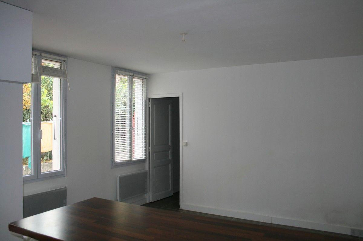 
                                                Location
                                                 Appartement 2 pièces 31 m²