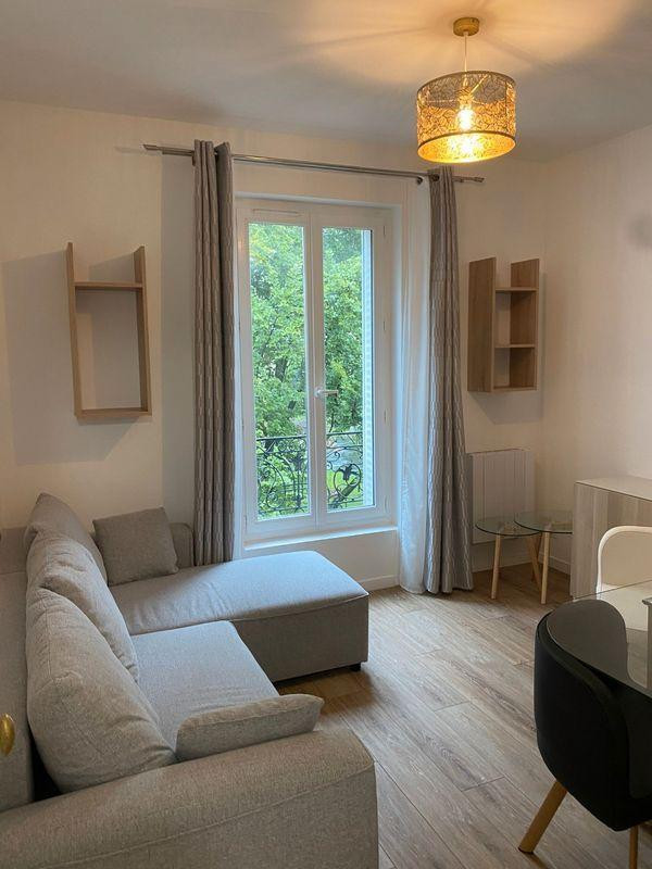 
                                                Location
                                                 Appartement 2 pièces 32m2 1300