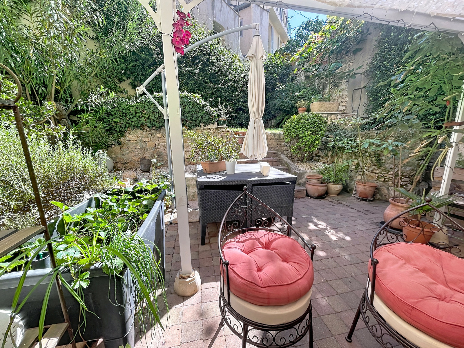 
                                                Vente
                                                 Appartement  - 2 pièces  - 35.04 m²