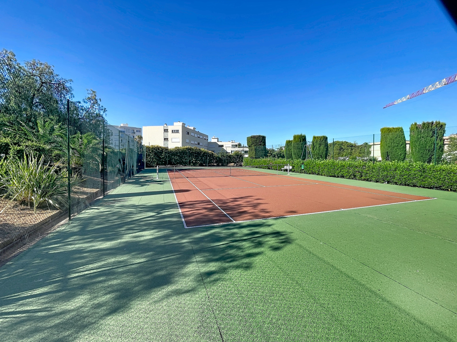
                                                Vente
                                                 Appartement  - 2 pièces  - 37.4 m²