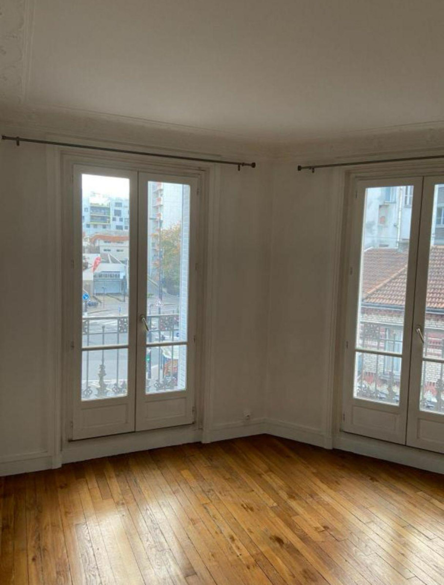 
                                                Location
                                                 Appartement 2 pièces 37m2