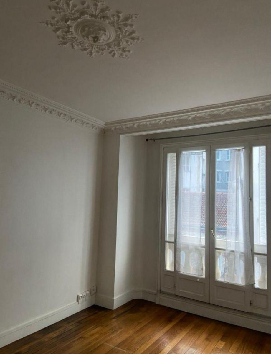 
                                                Location
                                                 Appartement 2 pièces 37m2