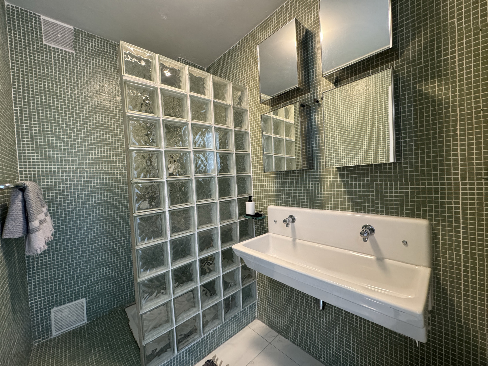
                                                Location
                                                 Appartement 2 pièces 38.75 m2 - 800 €/mois - Location étudiante