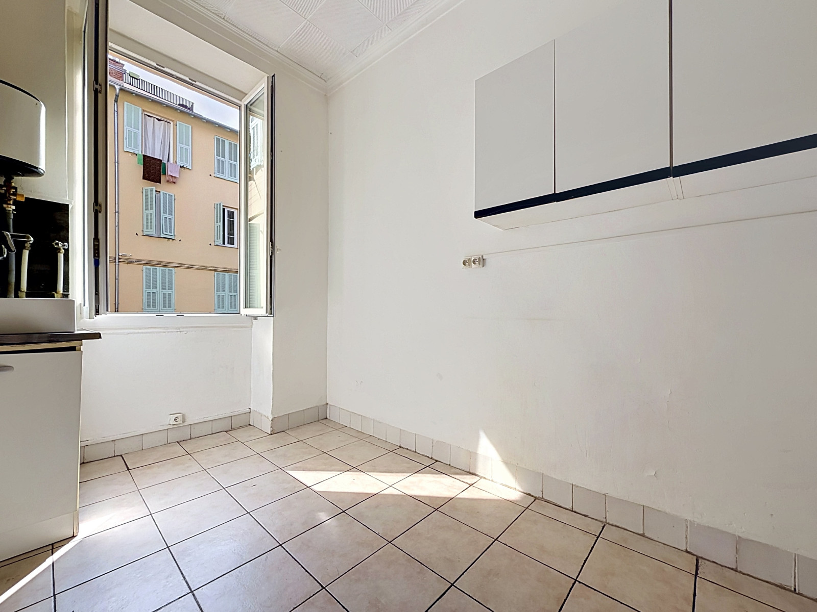 
                                                Vente
                                                 Appartement  - 2 pièces  - 39.59 m²