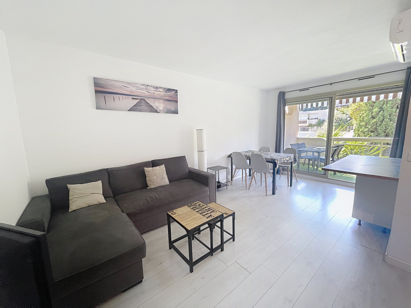 
                                                Location
                                                 Appartement  - 2 pièces  - 39.93 m²