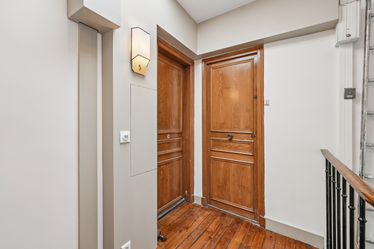 
                                                Vente
                                                 Appartement 2 pièces - 39 m2 - Levallois-Perret