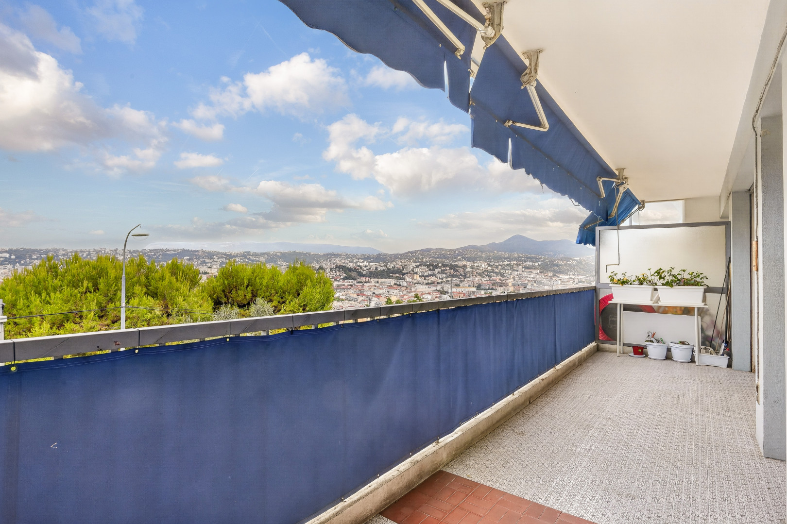 
                                                Vente
                                                 Appartement  - 2 pièces  - 40.0 m²