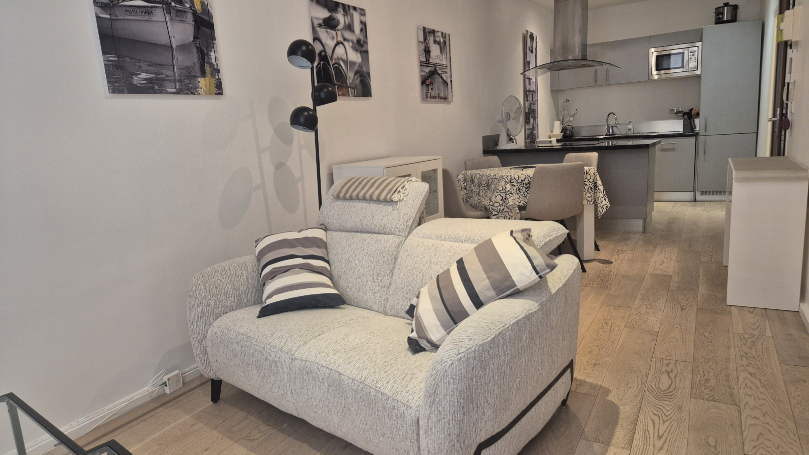 
                                                Location
                                                 Appartement  - 2 pièces  - 41.74 m²