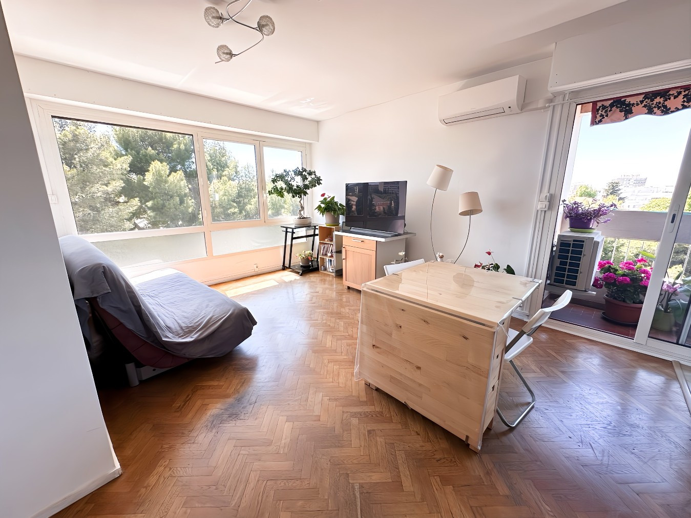
                                                Vente
                                                 Appartement 2 pièces 42m²