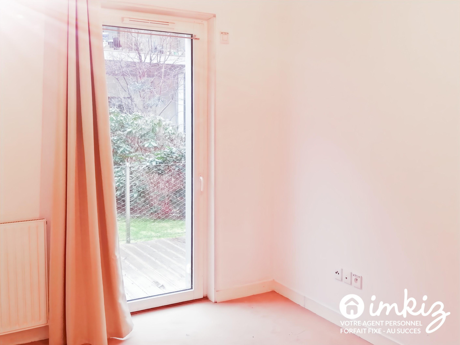 
                                                Vente
                                                 Appartement 2 pièces 44 M2  + terrasse de 14 m2