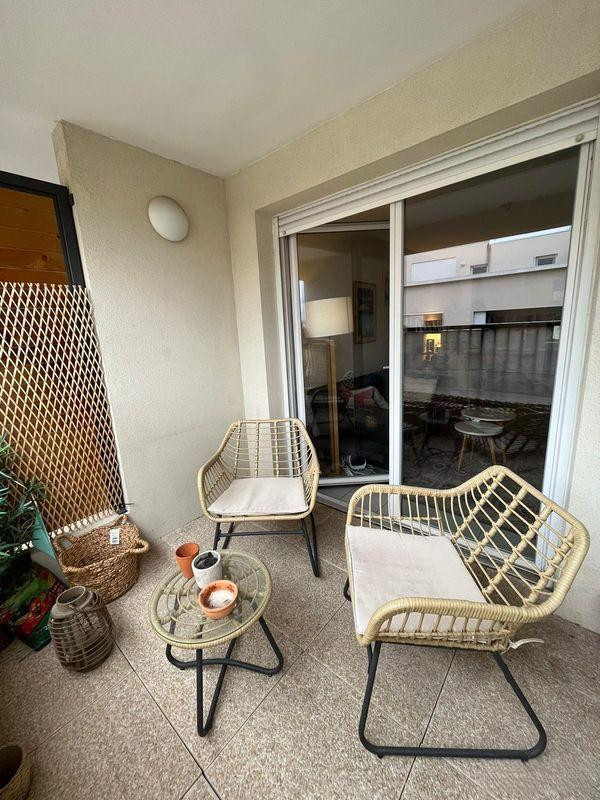 
                                                Location
                                                 Appartement 2 Pièces 45 m2 privatif dans Résidence