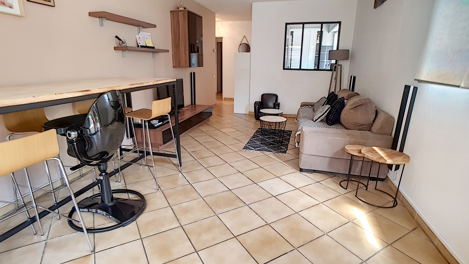 
                                                Location
                                                 Appartement  - 2 pièces  - 49.39 m²