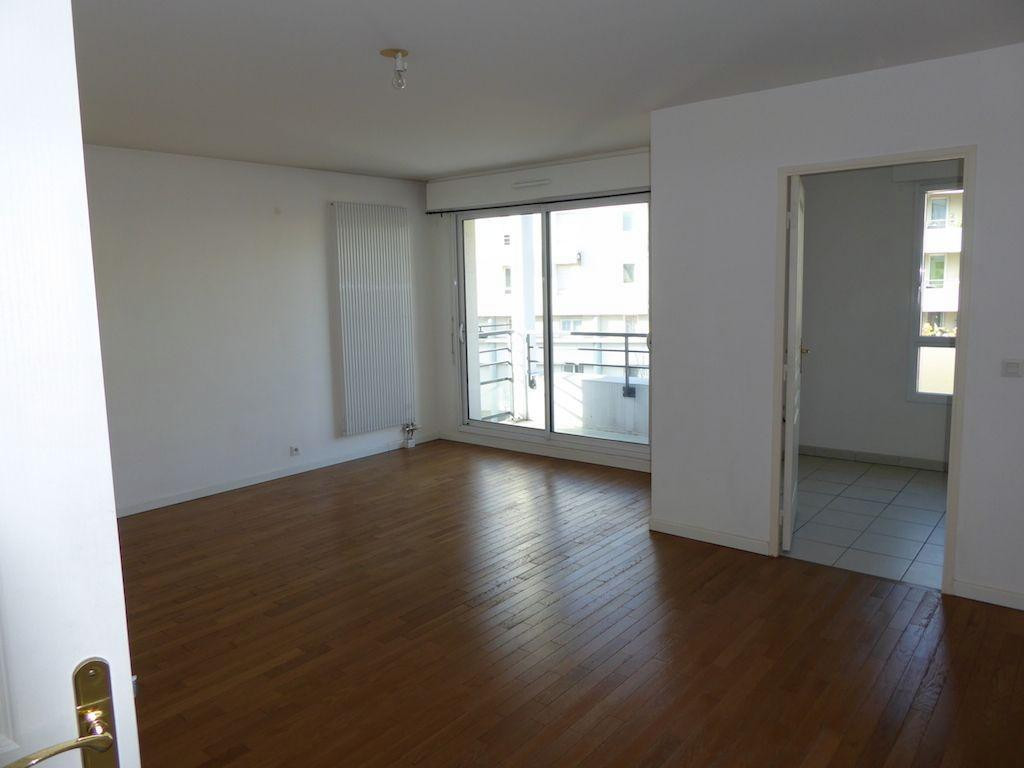 
                                                Location
                                                 Appartement 2 pièces 49 m2 + 5 m2 de balcon