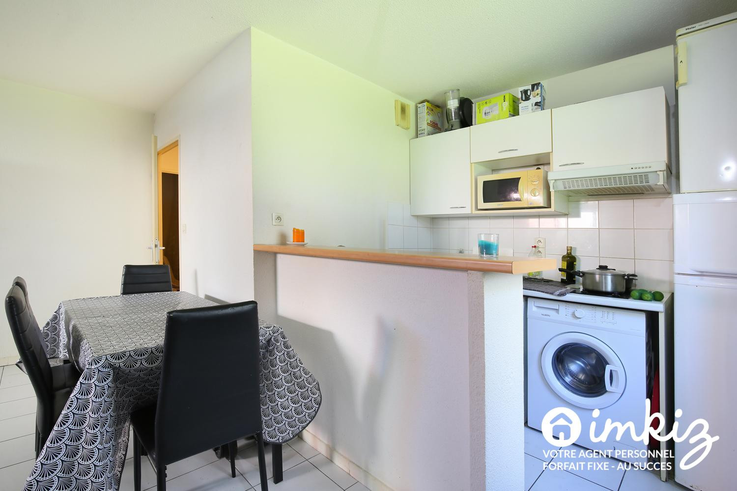 
                                                Vente
                                                 Appartement 2 pièces 50 m2 parking piscine