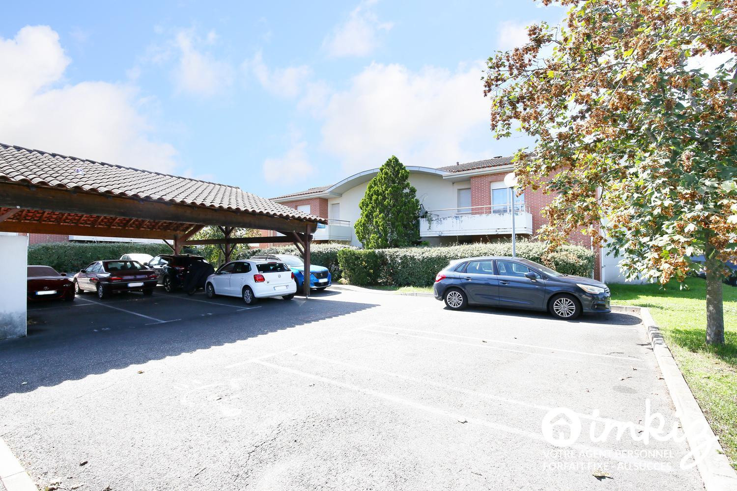 
                                                Vente
                                                 Appartement 2 pièces 50 m2 parking piscine