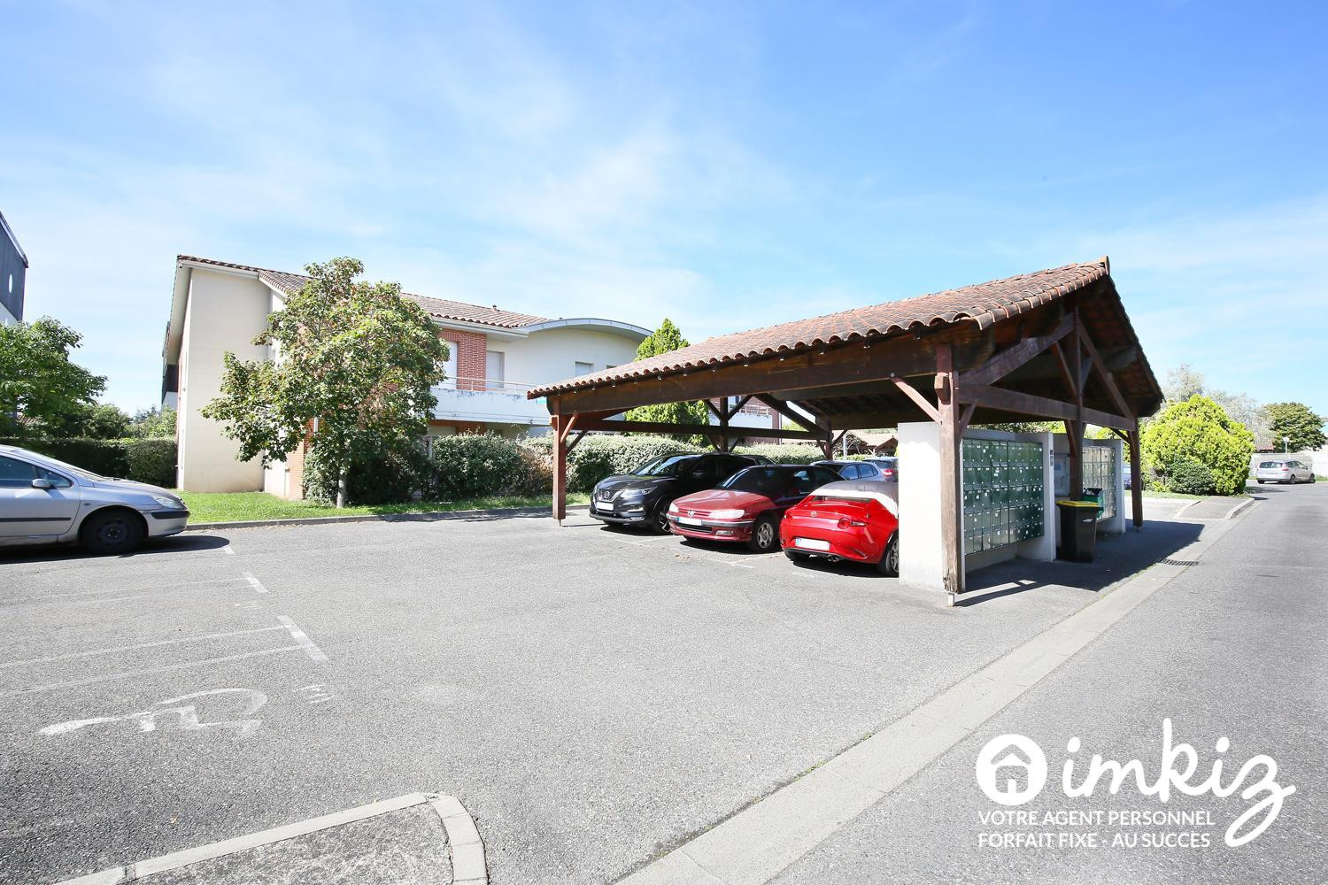 
                                                Vente
                                                 Appartement 2 pièces 50 m2 parking piscine