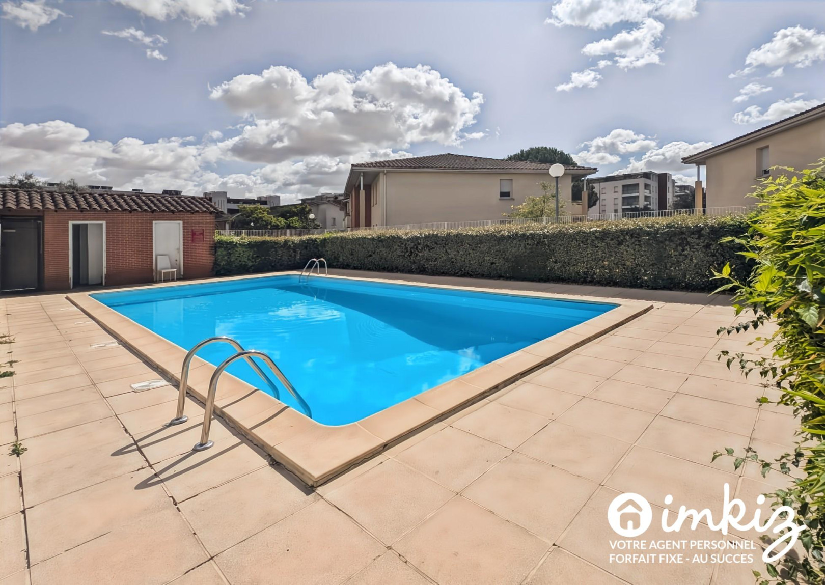 
                                                Vente
                                                 Appartement 2 pièces 50 m2 parking piscine