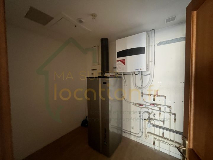 
                                                Location
                                                 Appartement 2 pièces 50m2 en Duplex dans une résidence calme en centre-ville de SAINT-QUENTIN