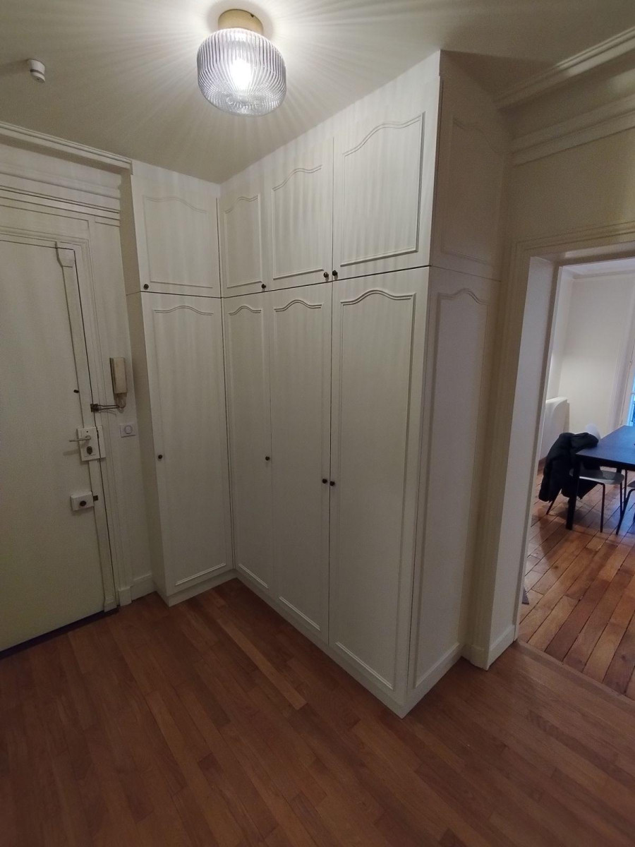 
                                                Location
                                                 Appartement 2 pièces 56 m² - meublé - Mairie 18e