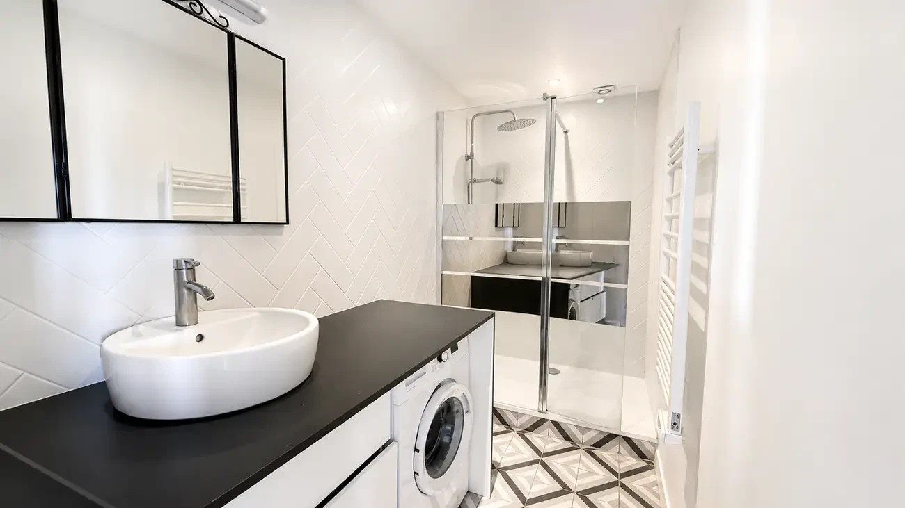 
                                                Vente
                                                 Appartement 2 pièces 56m² avec cave