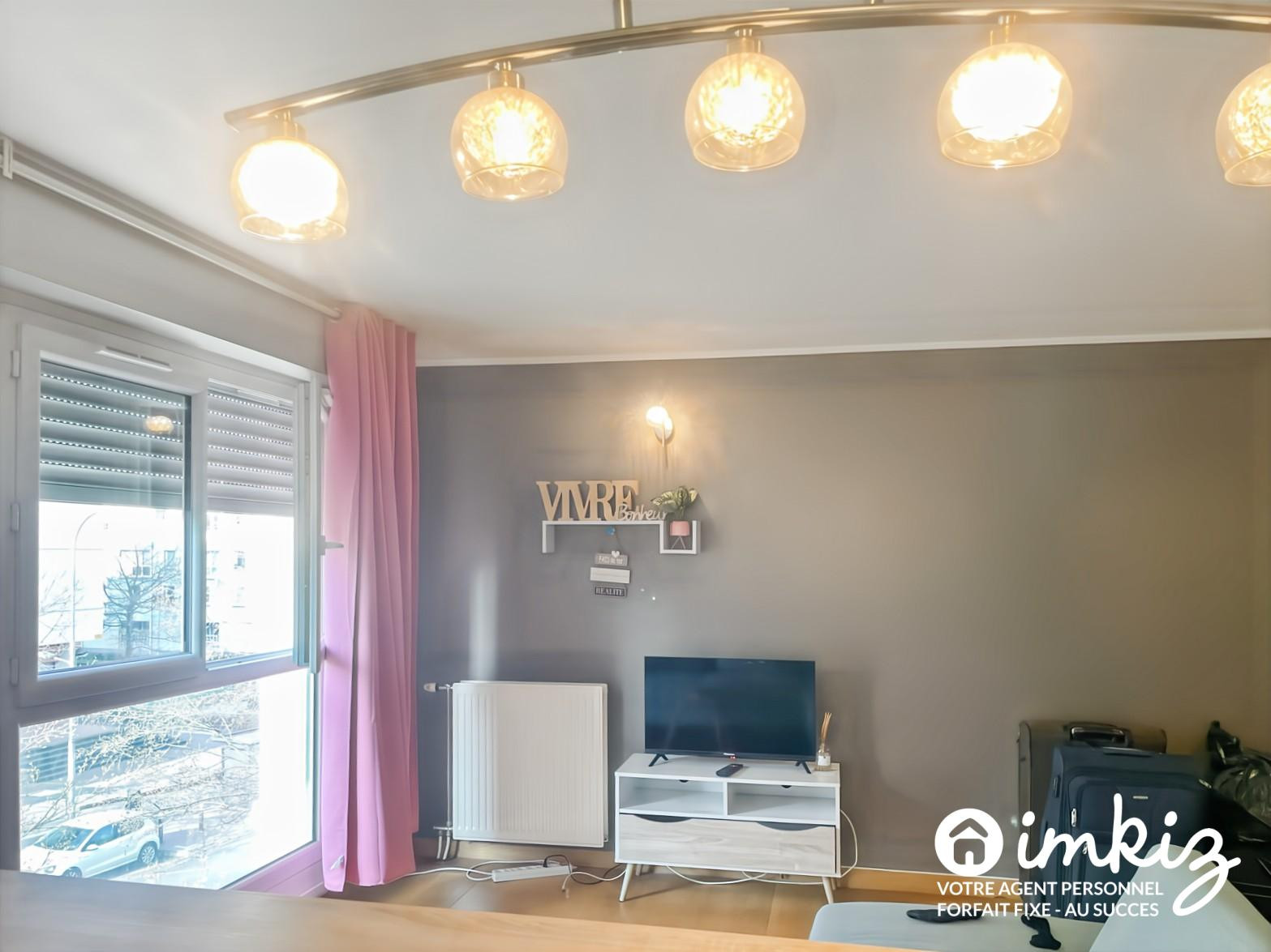 
                                                Vente
                                                 Appartement 2 pièces - 6 minutes à pied du métro