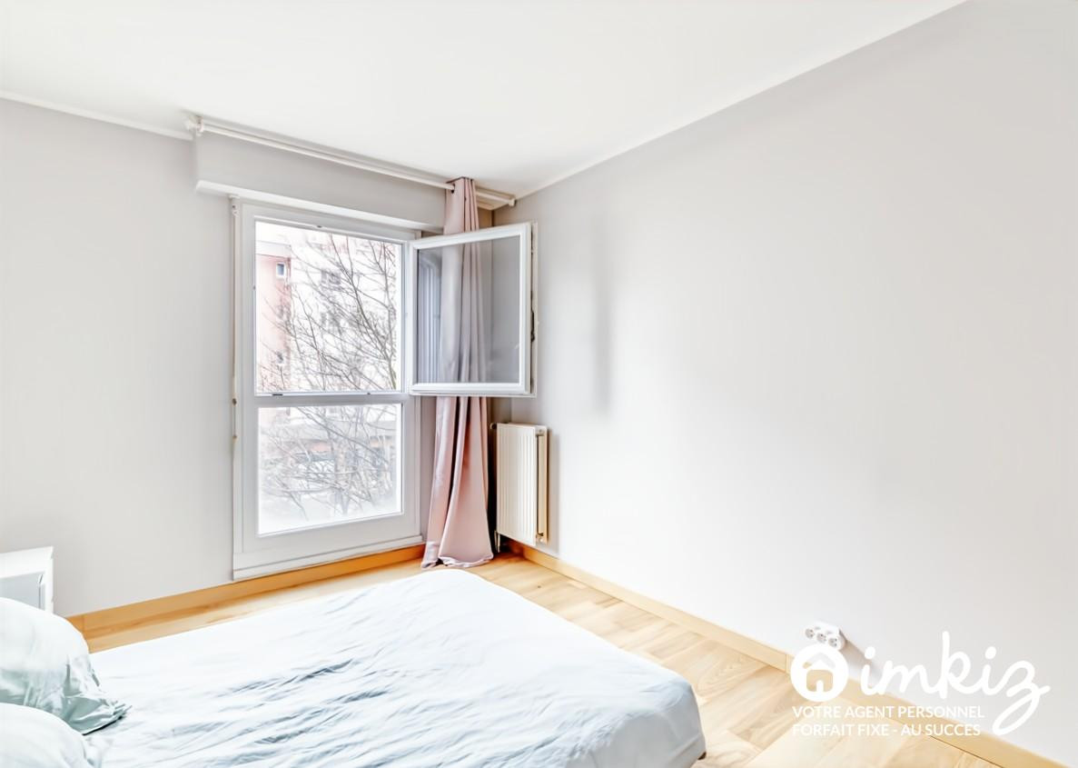 
                                                Vente
                                                 Appartement 2 pièces - 6 minutes à pied du métro