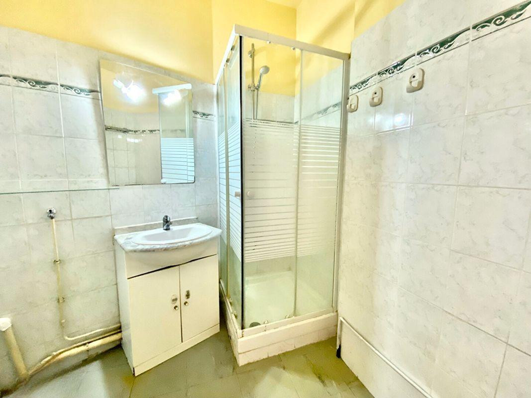 
                                                Location
                                                 Appartement 2 pièces 66 m²