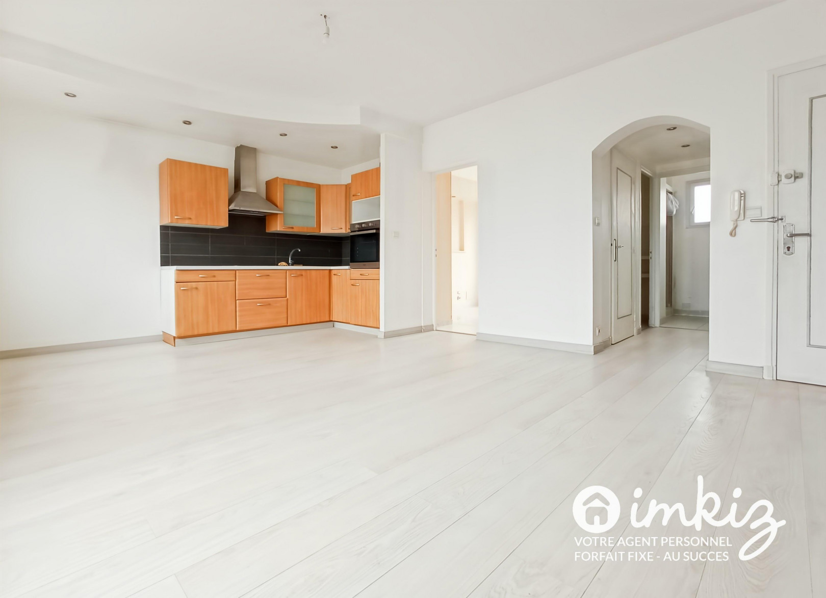 
                                                Vente
                                                 Appartement 2 pièces