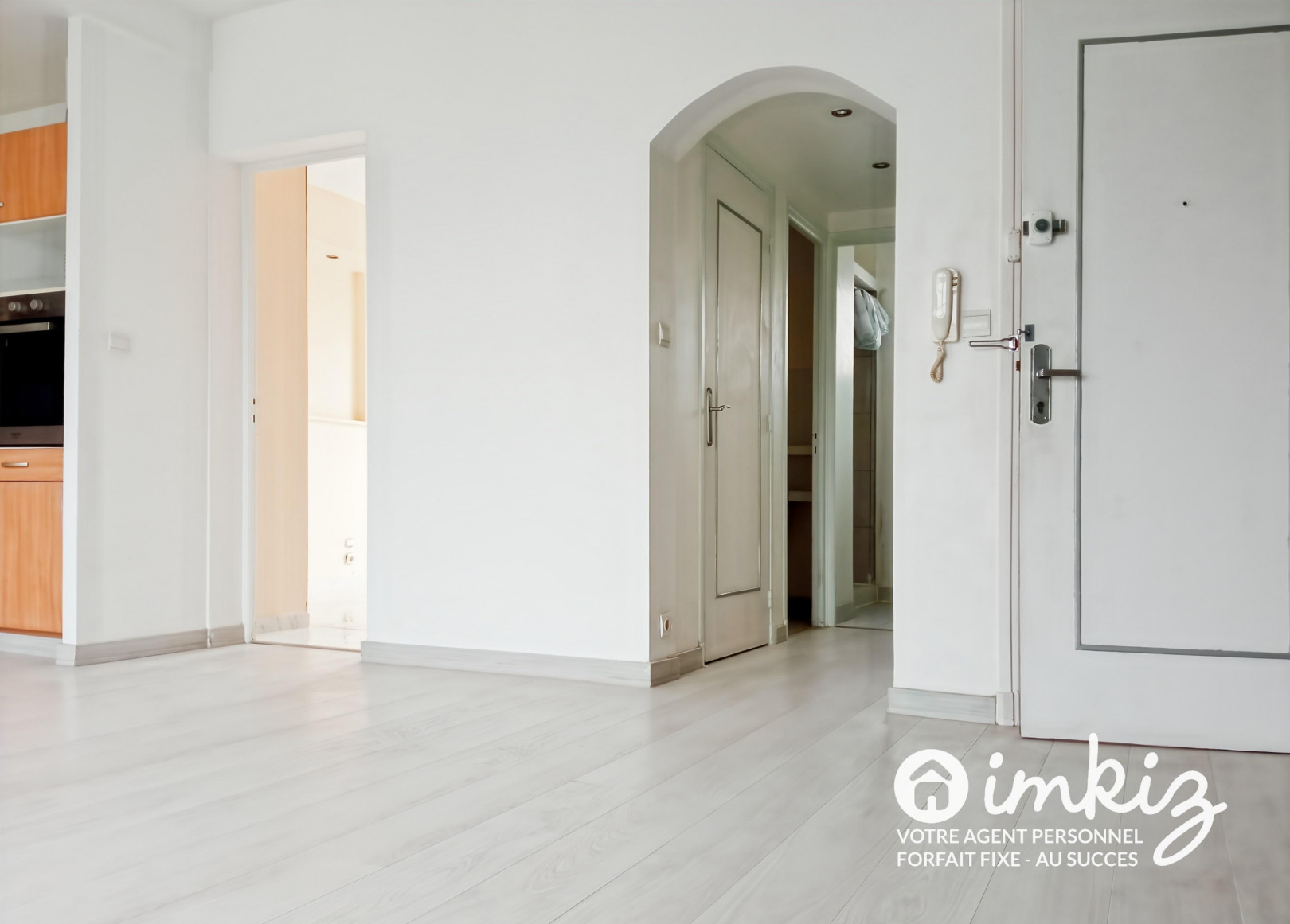 
                                                Vente
                                                 Appartement 2 pièces