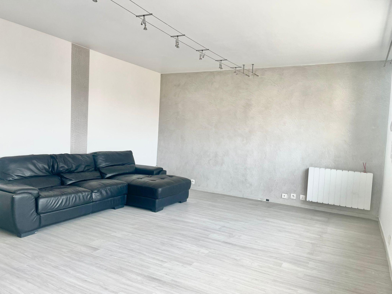 
                                                Vente
                                                 Appartement 2 pièces