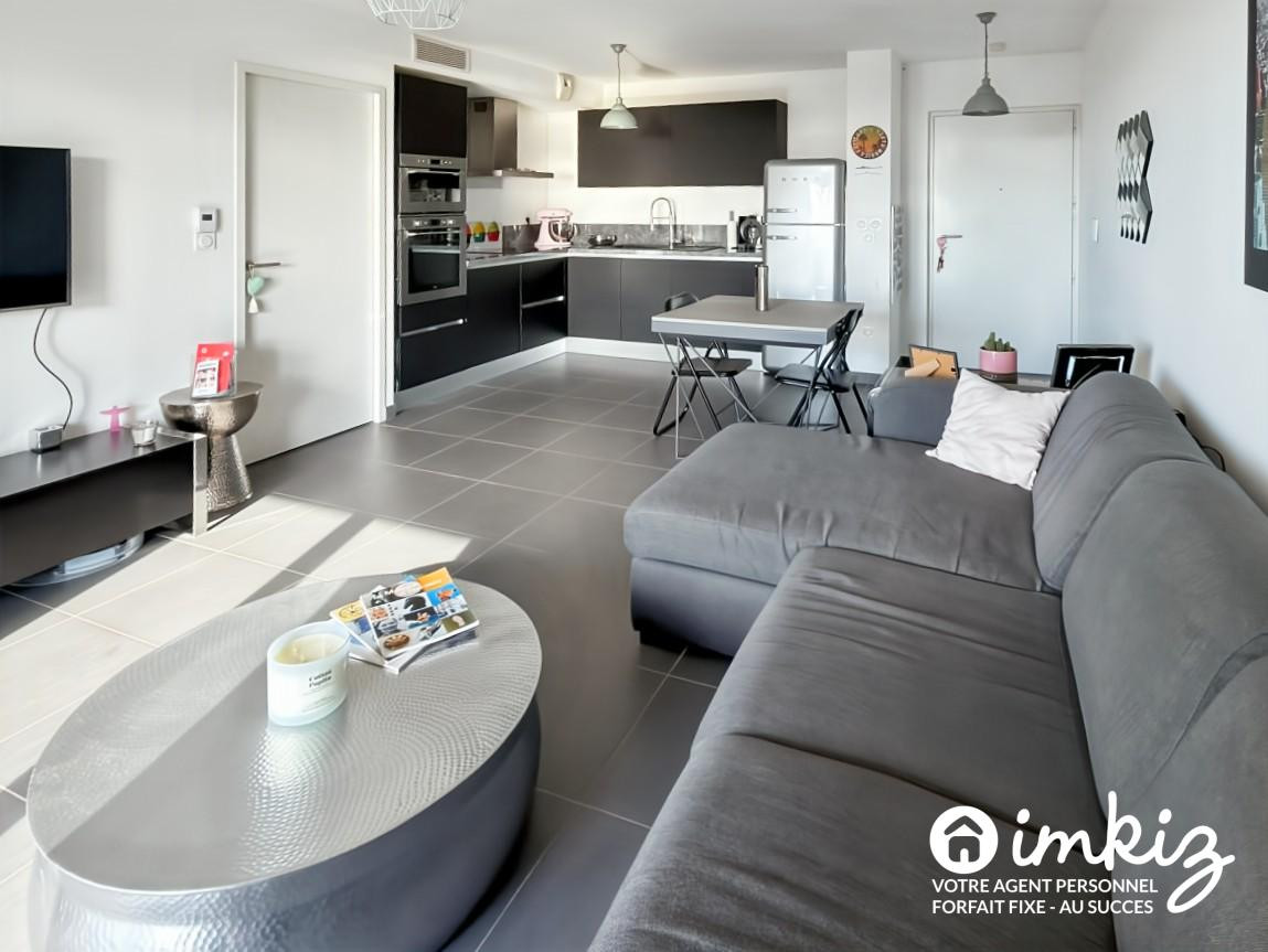 
                                                Vente
                                                 Appartement 2 pièces