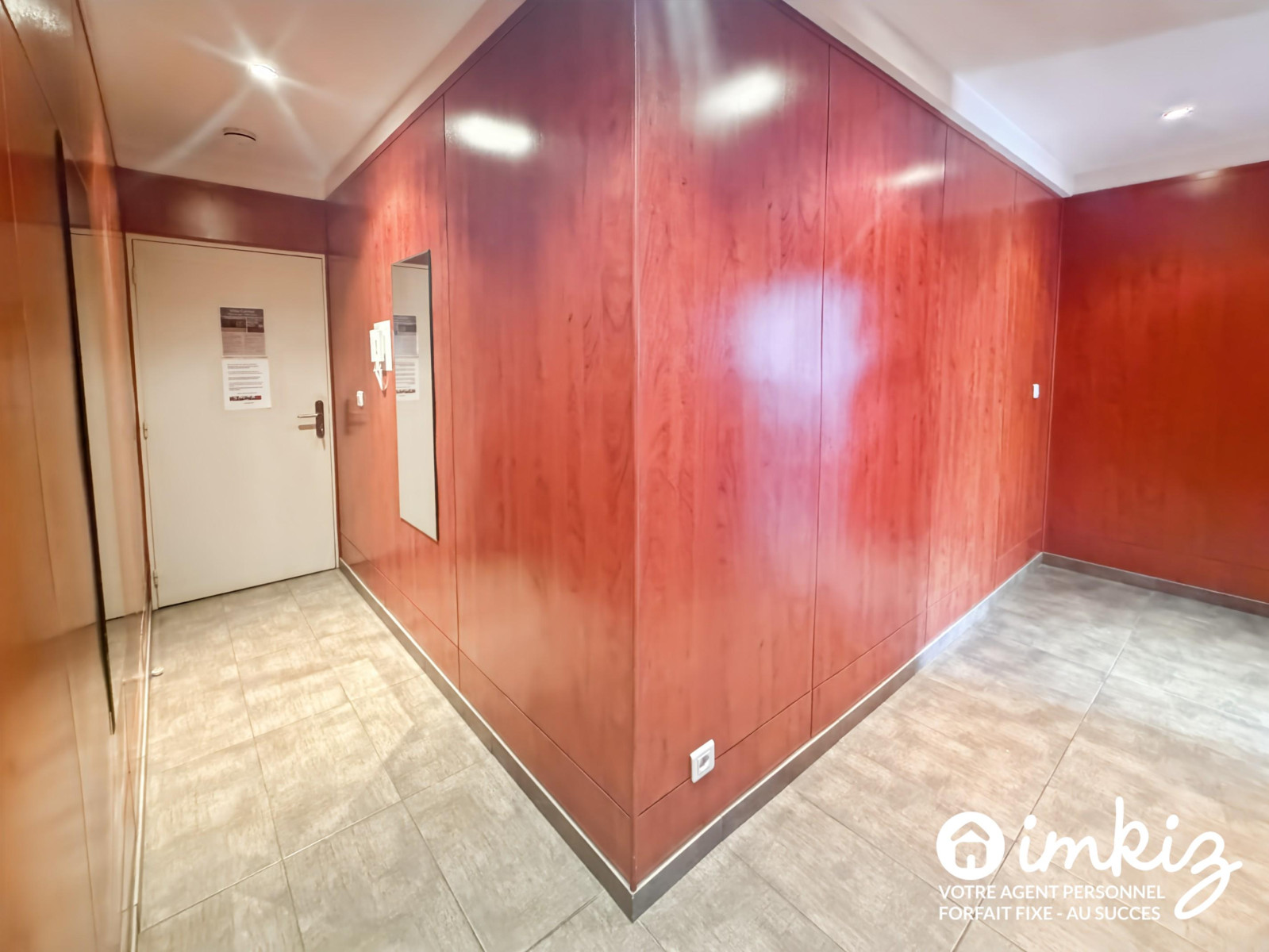 
                                                Vente
                                                 Appartement 2 pièces