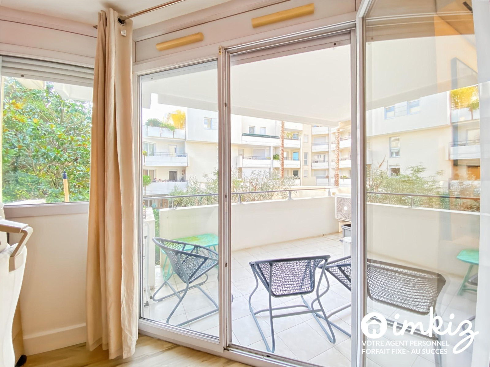 
                                                Vente
                                                 Appartement 2 pièces
