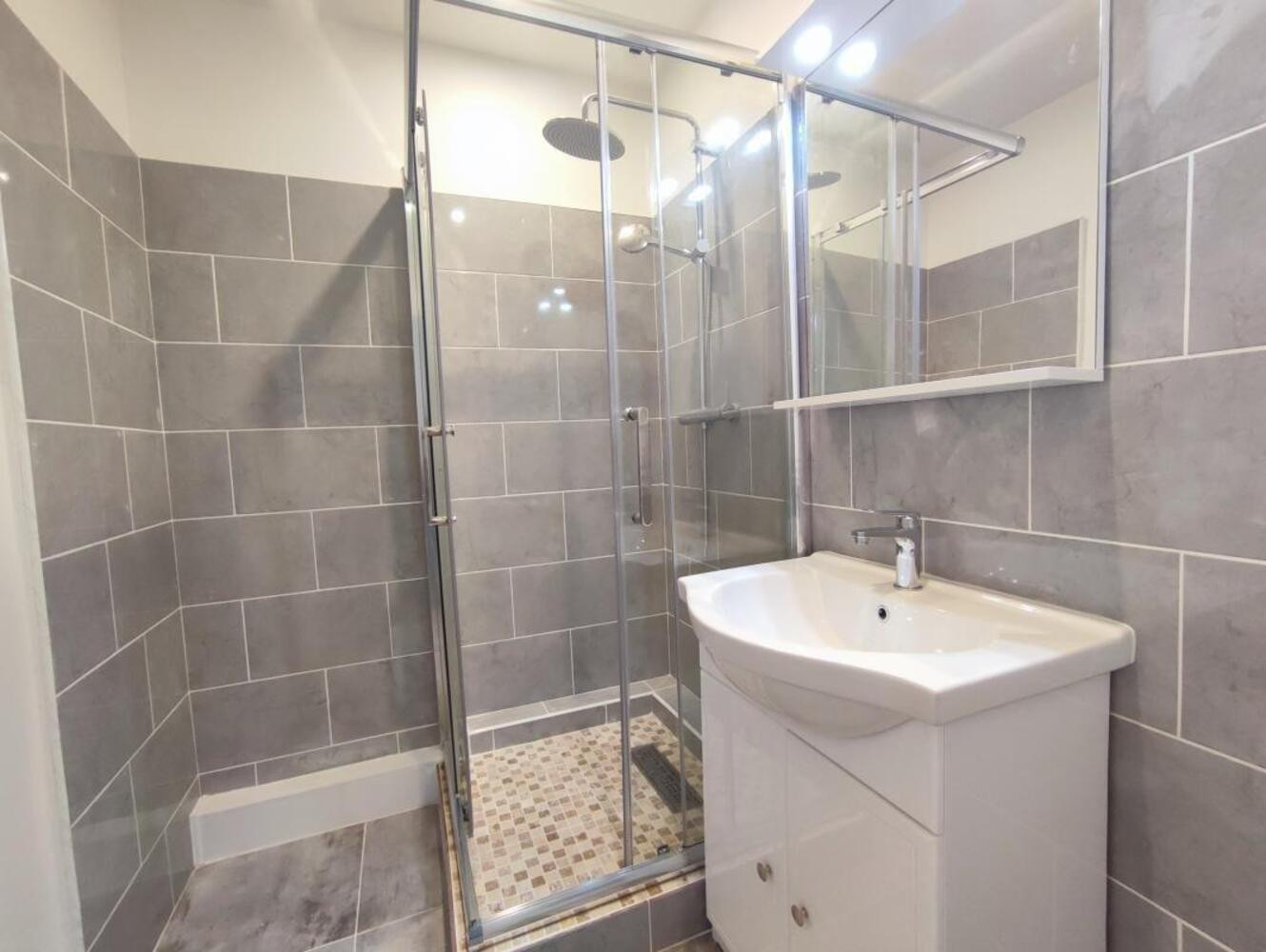 
                                                Location
                                                 Appartement 2 pièces