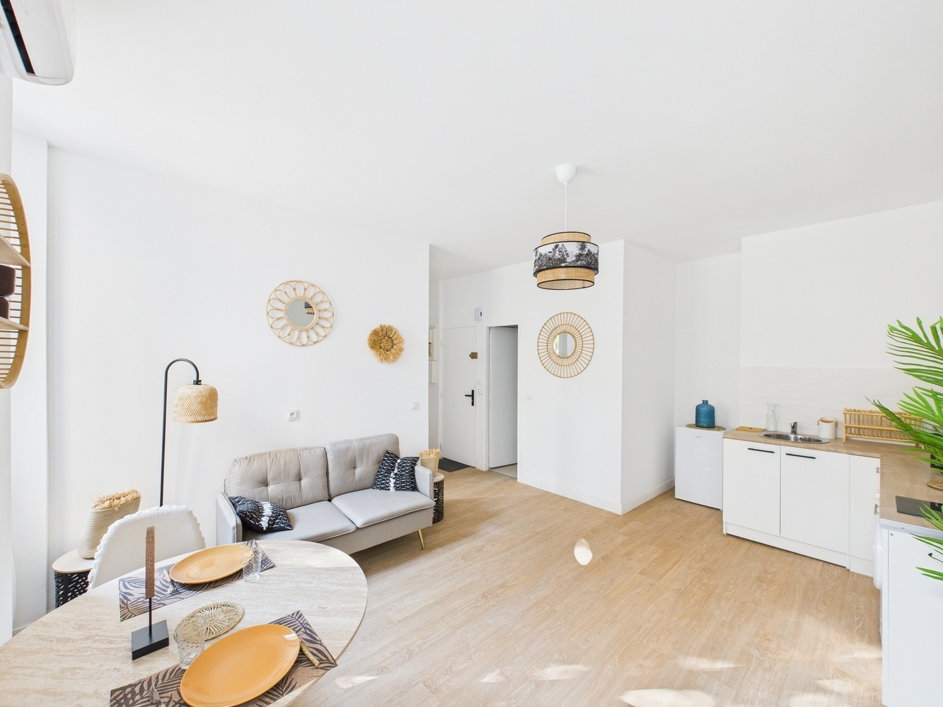 
                                                Location
                                                 Appartement 2 pièces