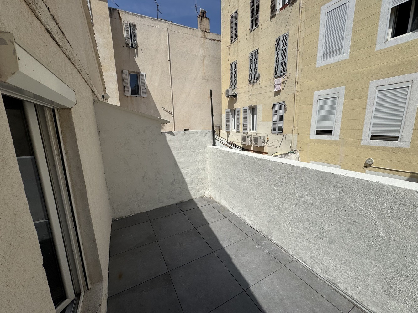 
                                                Vente
                                                 Appartement 2 pièces