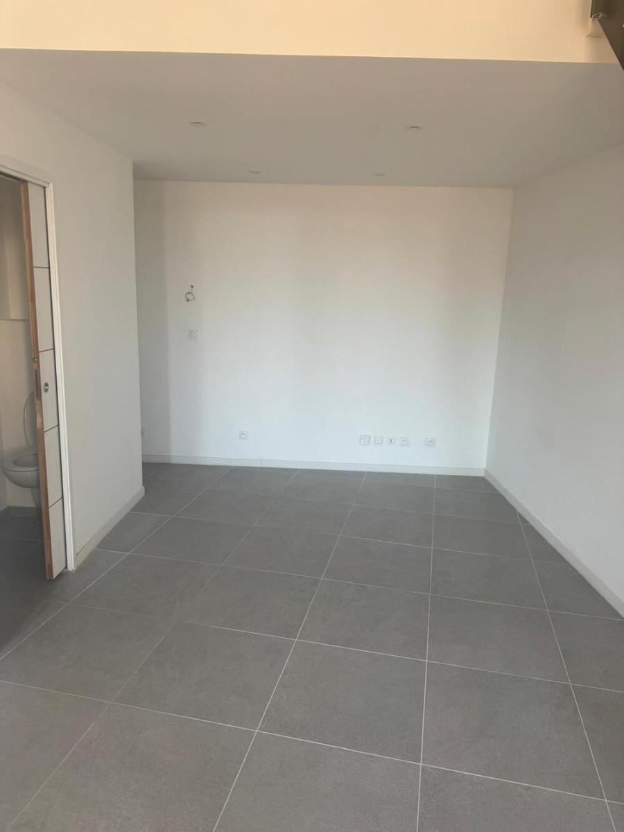 
                                                Location
                                                 Appartement 2 pièces