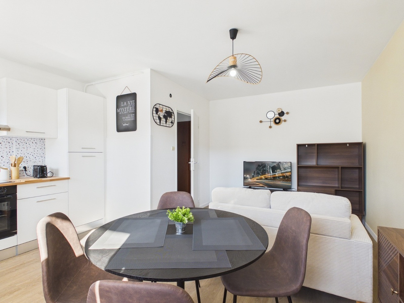 
                                                Location
                                                 Appartement 2 pièces