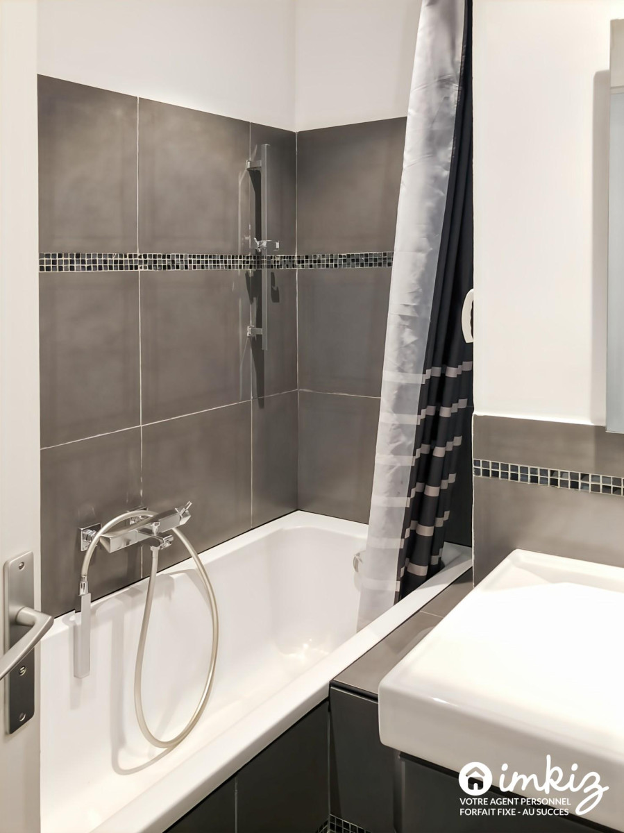 
                                                Vente
                                                 Appartement 2 pièces