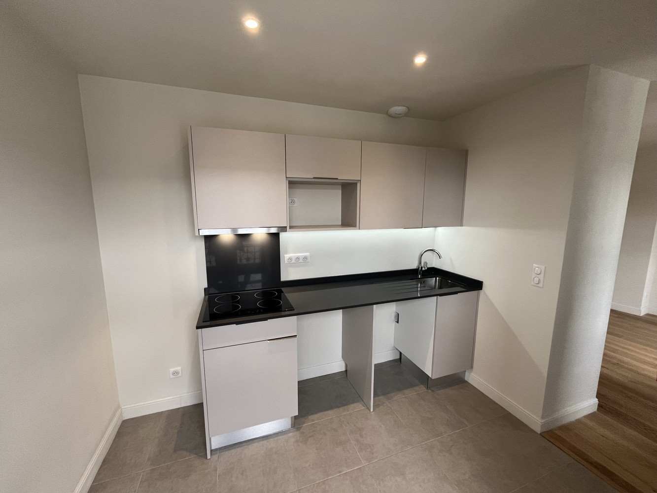 
                                                Location
                                                 Appartement 2 pièces