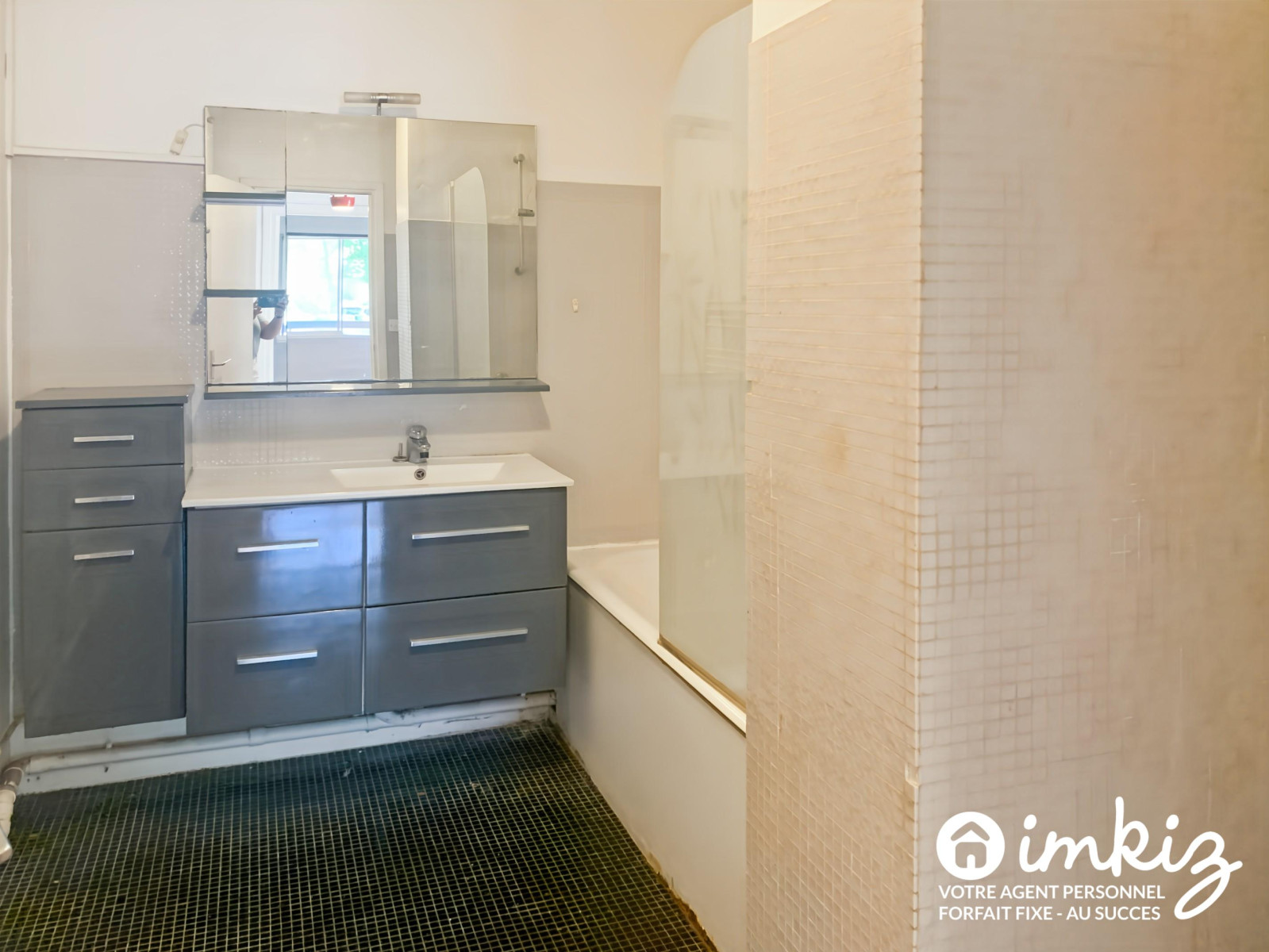 
                                                Vente
                                                 Appartement 2 pièces