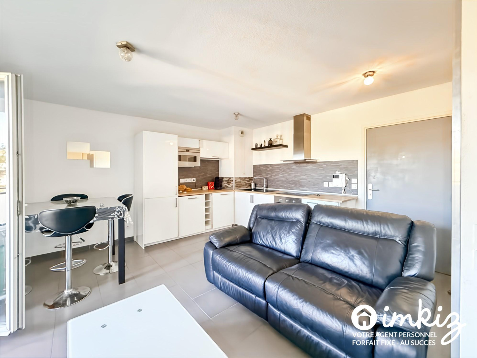 
                                                Vente
                                                 Appartement 2 pièces