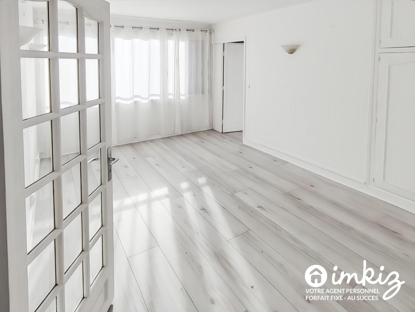
                                                Vente
                                                 Appartement 2 pièces