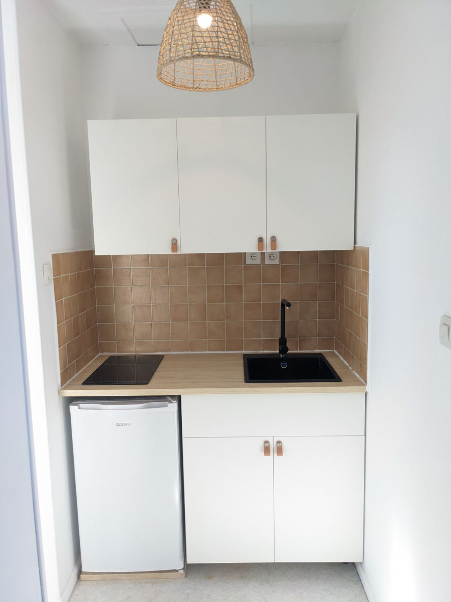 
                                                Location
                                                 Appartement 2 pièces à Lille 1 chambre · 31m²