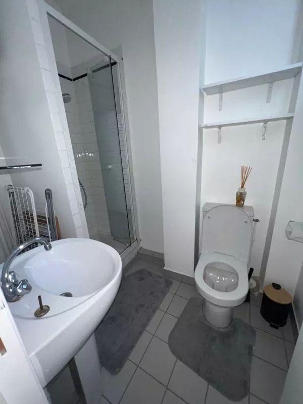 
                                                Location
                                                 Appartement 2 pièces à louer 28 m2