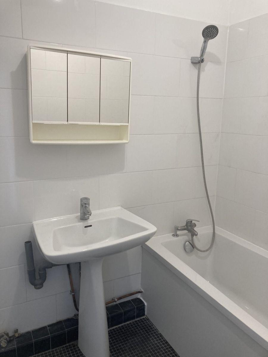 
                                                Location
                                                 Appartement 2 pièces à louer à Alesia