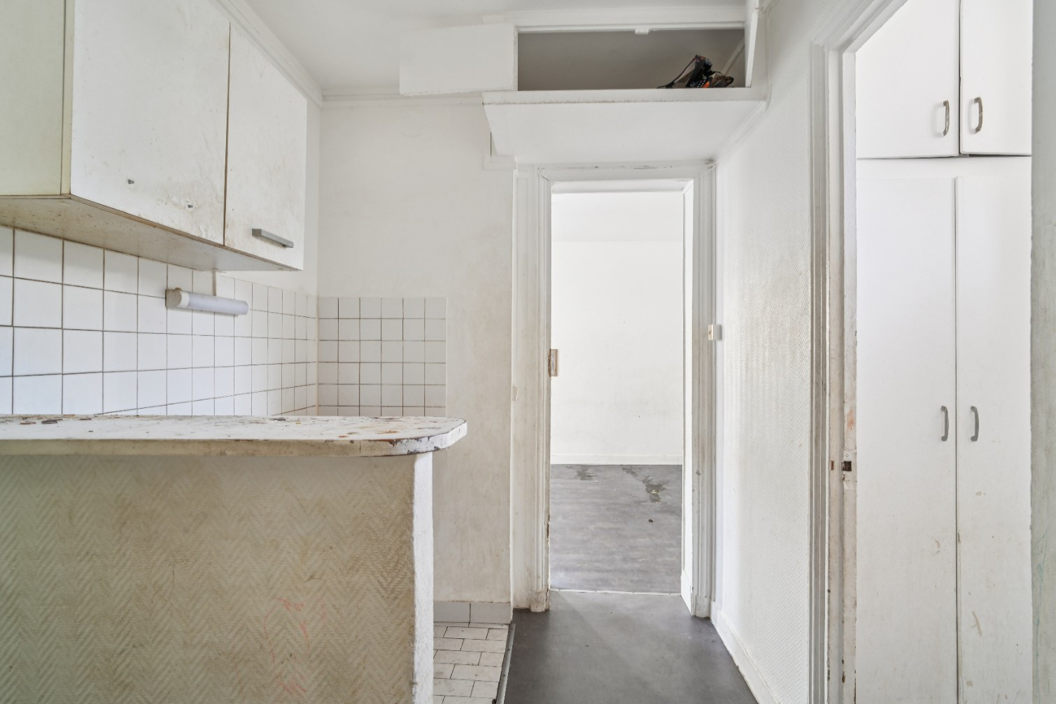 
                                                Vente
                                                 Appartement 2 pièces à rénover - Paris 17e