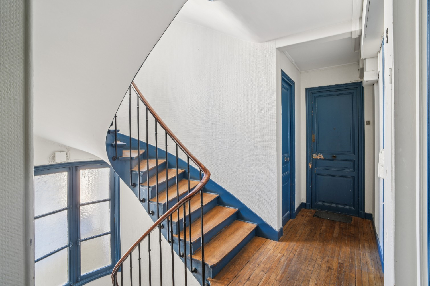 
                                                Vente
                                                 Appartement 2 pièces à rénover - Paris 17e