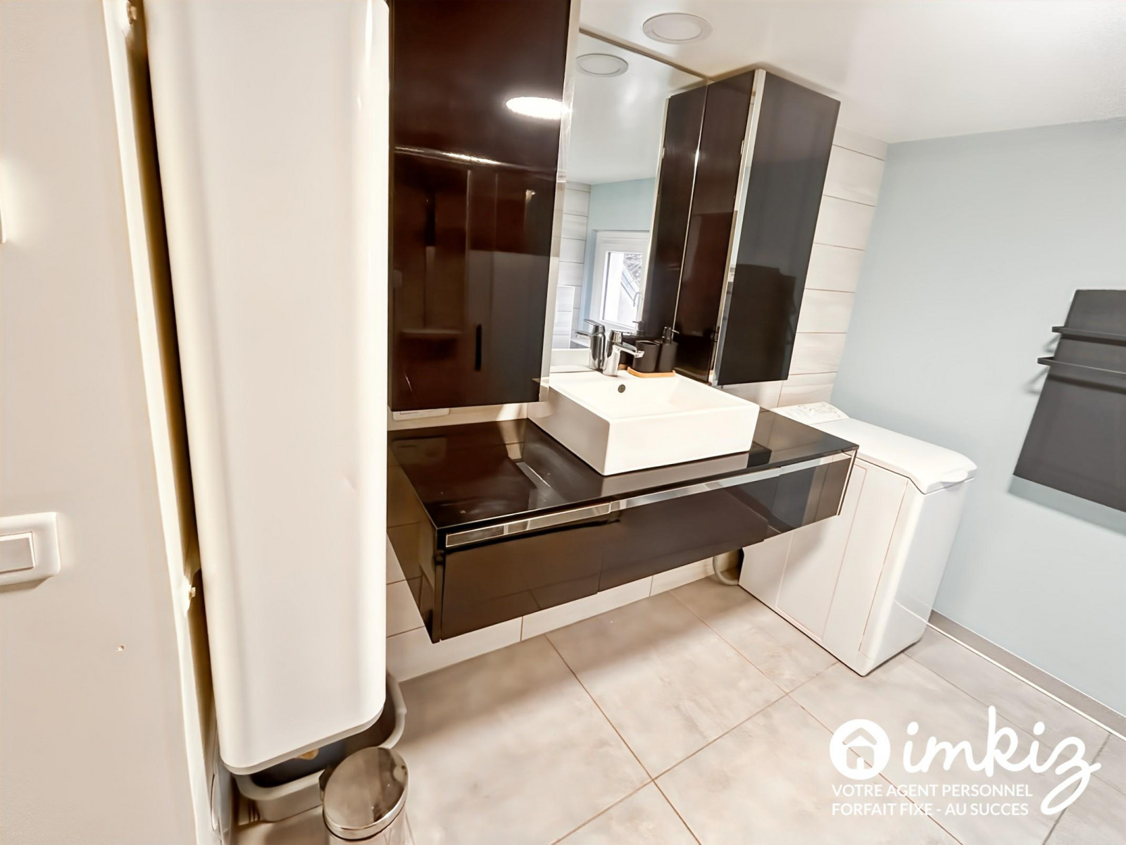 
                                                Vente
                                                 Appartement 2 pièces atypiques, entièrement rénove